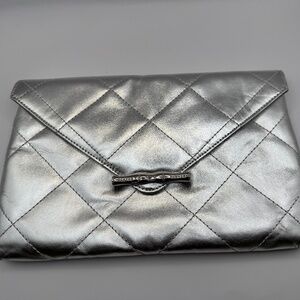 Elaine Turner Metallic Envelope Clutch - Silver - Quilted